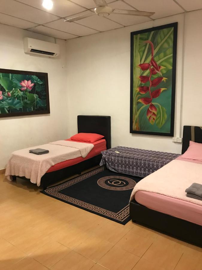 Kencana Guest House Pantai Cenang  Exterior foto