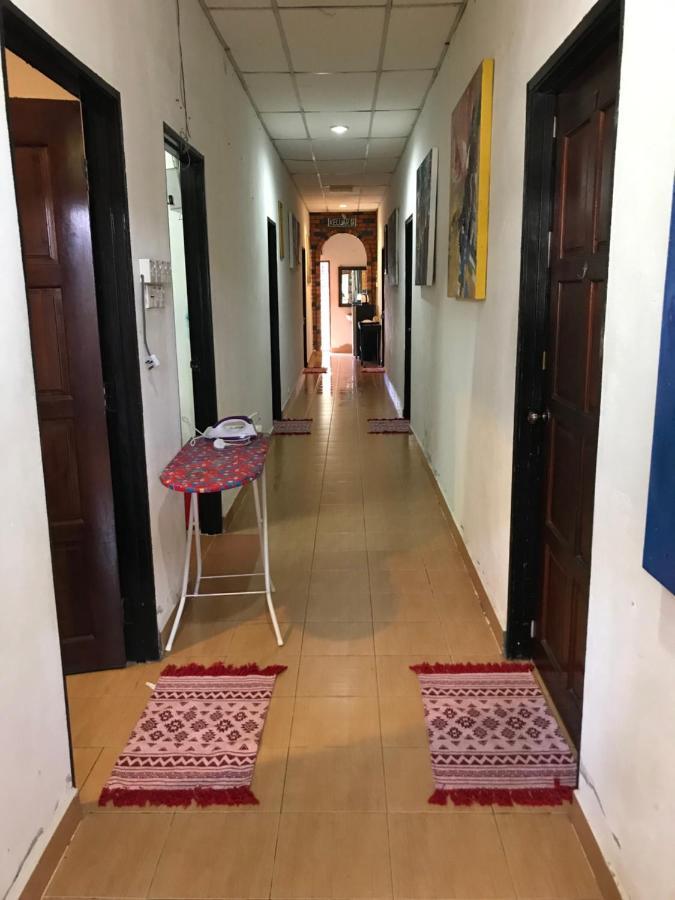 Kencana Guest House Pantai Cenang  Exterior foto
